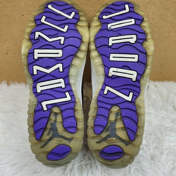 AIR JORDAN 11 RETRO 'CONCORD' 2018  378039-100  Size 2Y - Picture 8 of 12